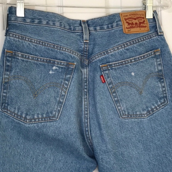 Levi's Classic 501 Button Fly Distressed Jeans - Picture 7 of 10